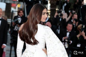 Sonam Kapoor at Cannes 2016